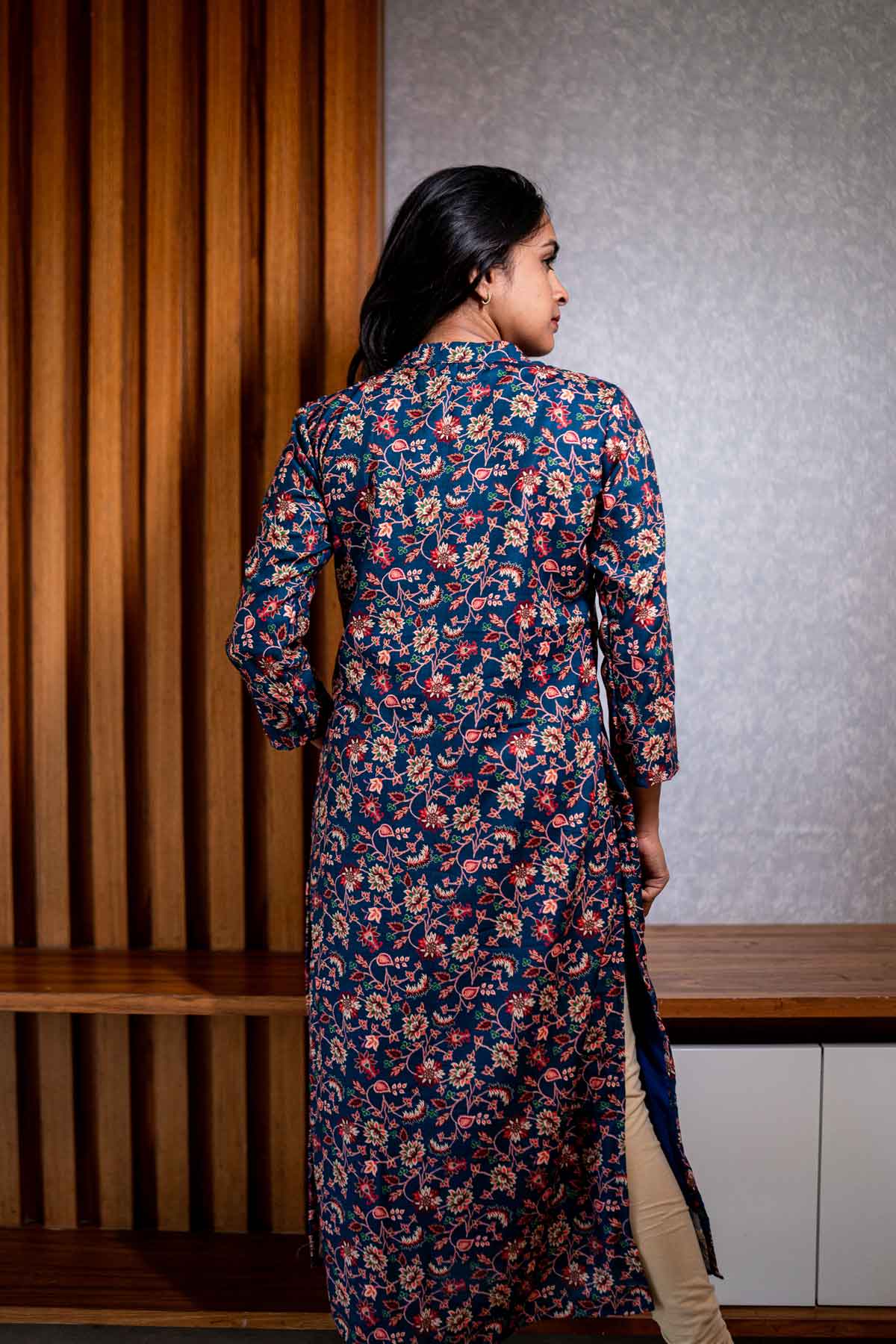 Navy blue floral printed straight kurta